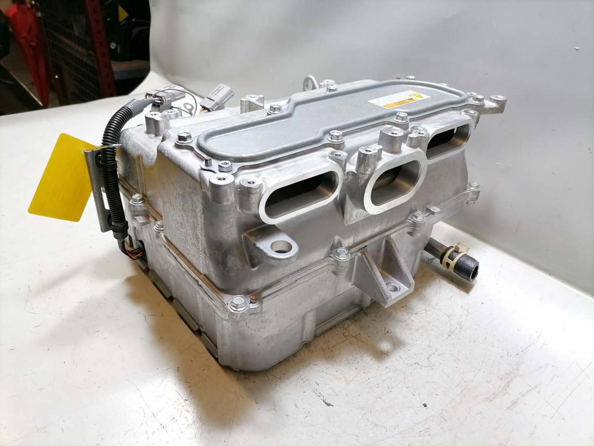 Mitsubishi Eclipse Cross GL3W original Steuerger&auml;t Steuereinheit Elektromotor vorn Inverter Spannungswandler Bj.2023